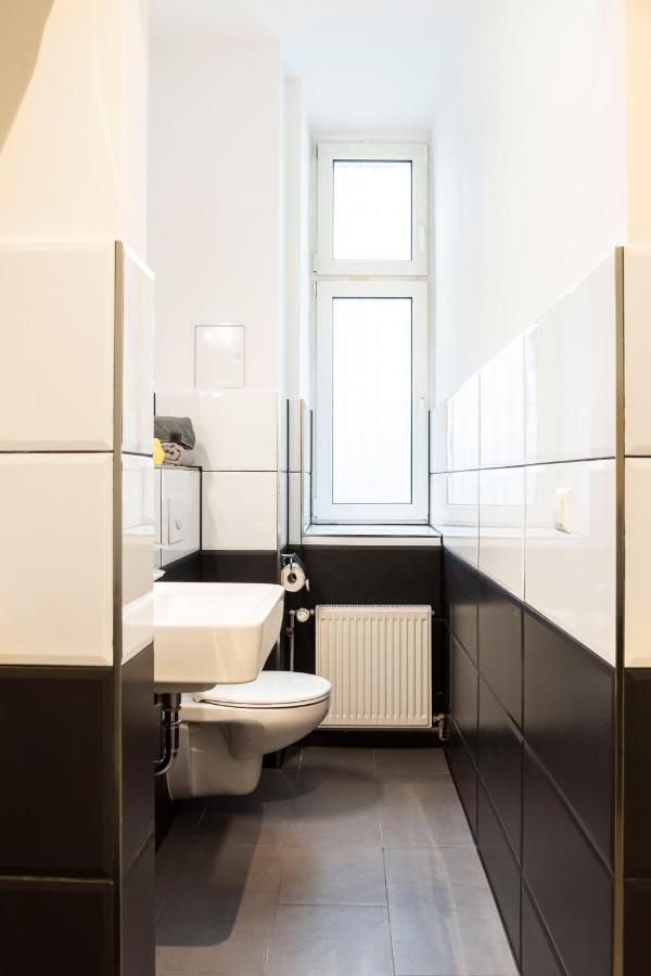 Amazing Apartment 1Br For 7 @Mauerpark Pberg Берлин Екстериор снимка